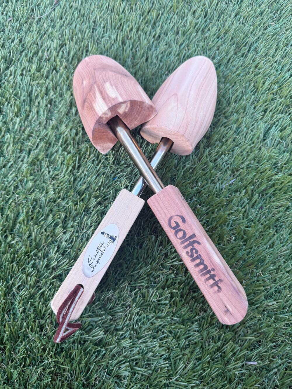 Golfsmith Cedar Wood Adjustable Shoe Trees Mens Shoe Shapers Storage